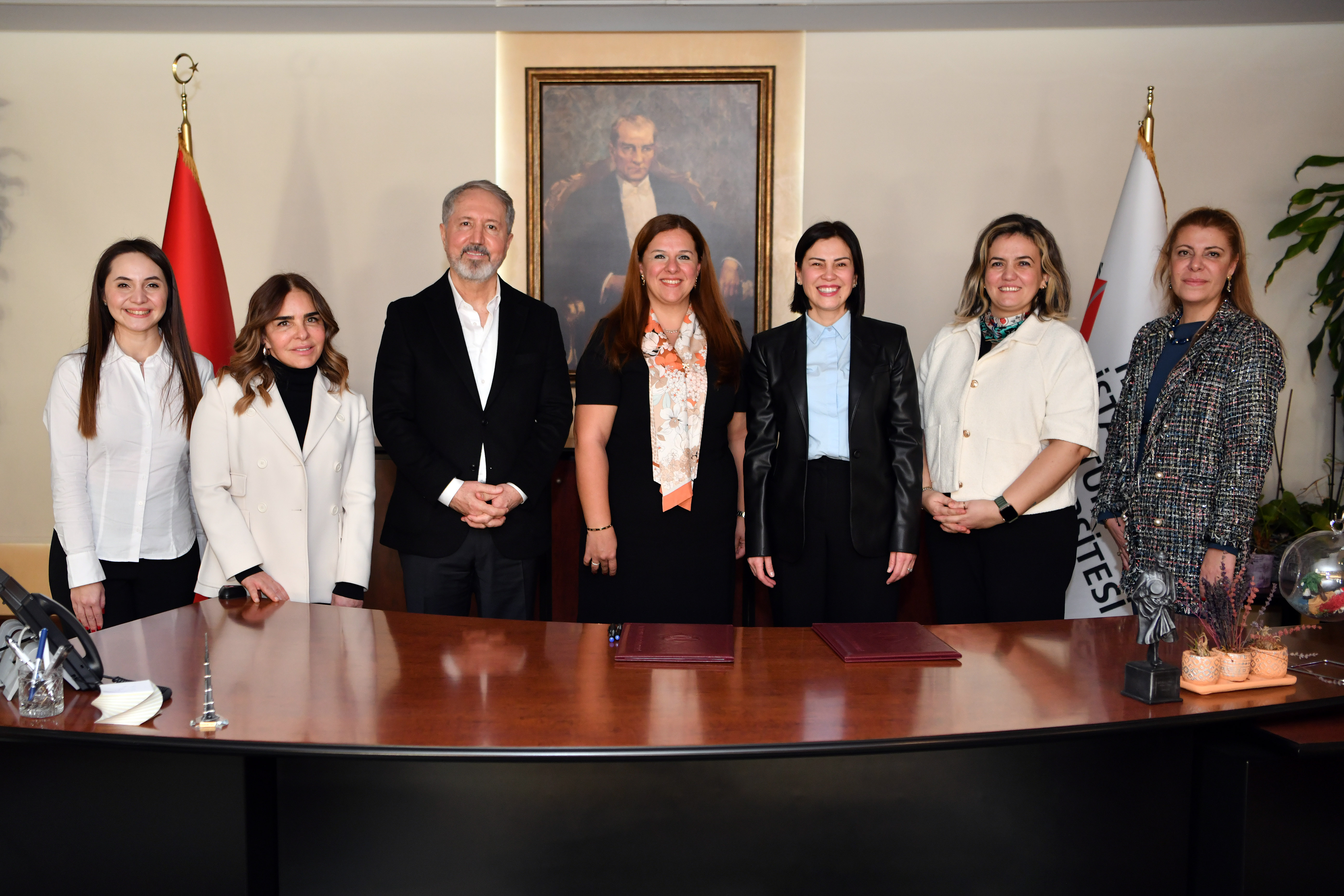 İKÜ ve UCİM İş Birliğiyle “Özgürlük ve Refah” Dersi 