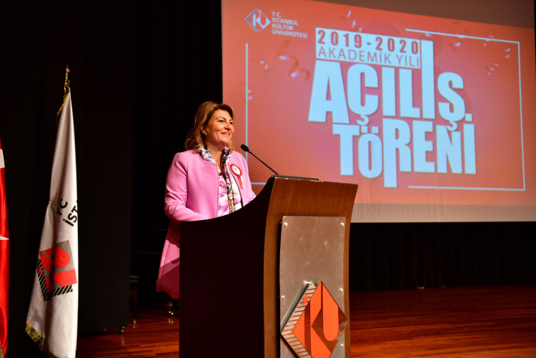 İKÜ Mütevelli Heyet Başkanı Dr. Bahar Akıngüç Günver'in 2019-2020 Akademik Yıl Açılış Mesajı